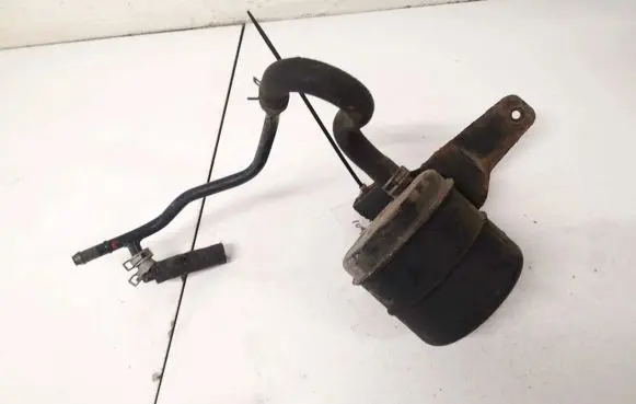 Vacuum air tank