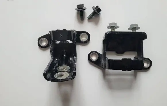 Nissan X-Trail T32 Rear door hinge set 824003NA0A 824203NA0A 824003NA1A