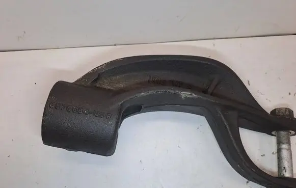 BMW X5 G05 Lower shock absorber bracket 6876684