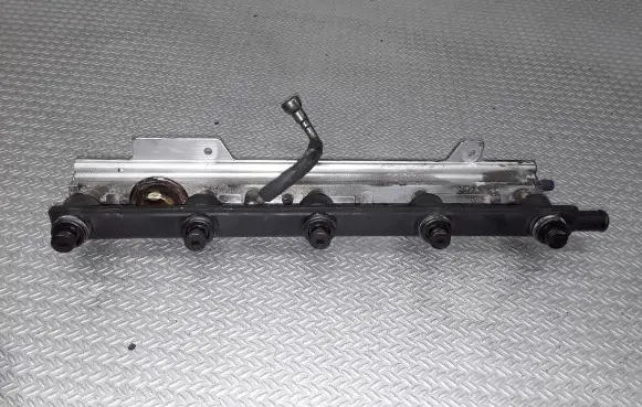 Volvo S60 Fuel injectors set 9186836