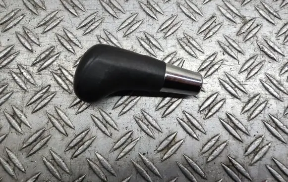 Hyundai i30 Gear lever shifter trim leather/knob