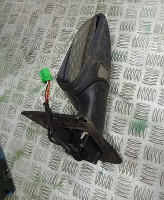 Volvo V70 Front door electric wing mirror E11025846 E11015846