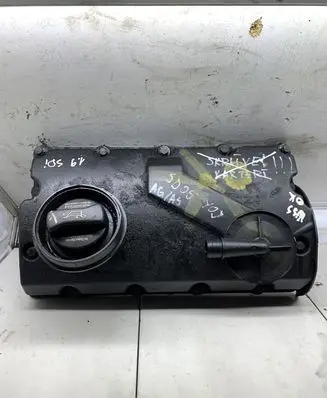 Volkswagen Golf V Rocker cam cover 038103475