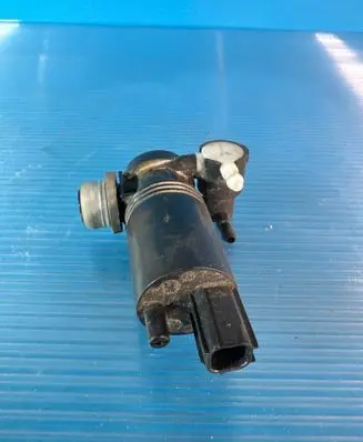 Ford Fiesta Windscreen/windshield washer pump
