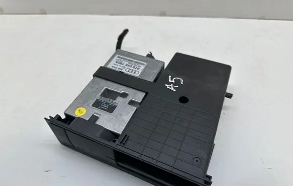 Audi A5 Sportback 8TA Head unit multimedia control 8T0035785A