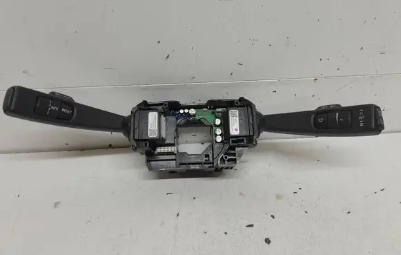 Volvo V70 Wiper turn signal indicator stalk/switch 31264344 31275353 31264354
