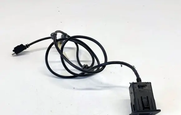Jeep Cherokee USB socket connector 68145140AC