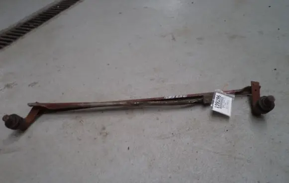 Opel Kadett C Front wiper linkage and motor