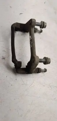 Volkswagen PASSAT B8 Front brake pad spring 