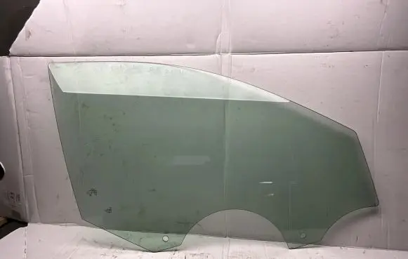 Seat Toledo IV (NH) Front door window glass four-door 5JA845202F 43R001167