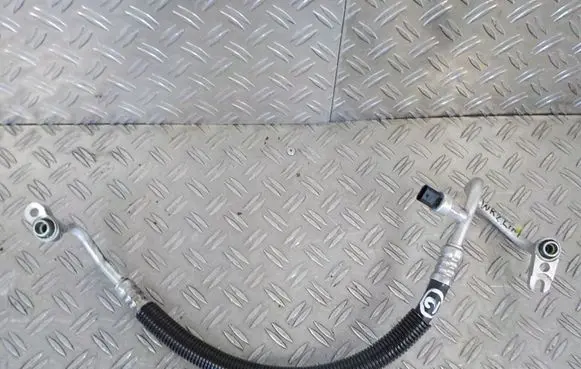 Jeep Grand Cherokee Engine coolant pipe/hose