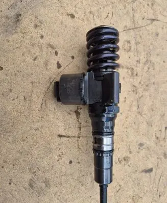 Audi A3 S3 8P Fuel injector 0414720404