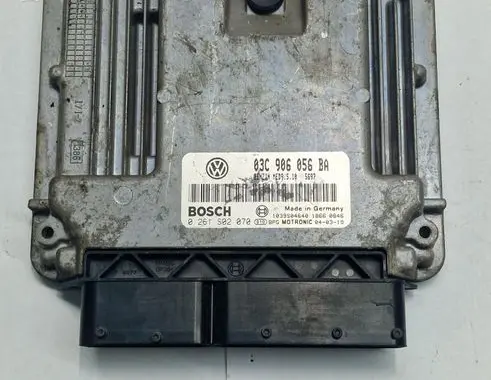 Volkswagen Golf V Engine control unit/module 03C906056BA 0261S02070 MED9510