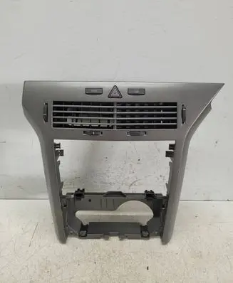 Opel Astra H Radio/GPS head unit trim 13100107