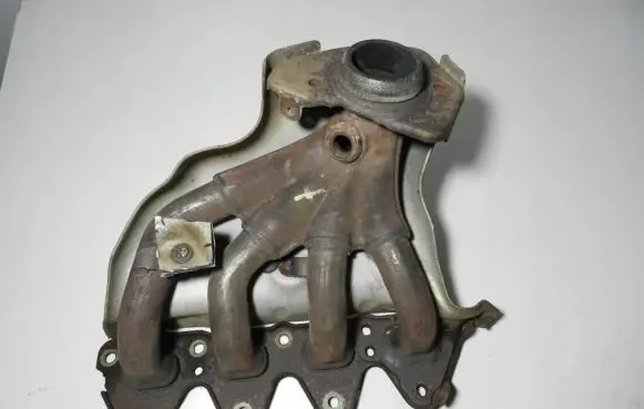 Renault Clio II Exhaust manifold K4M