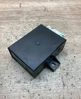 BMW 7 E38 Steering rack control module 8352494 55892110
