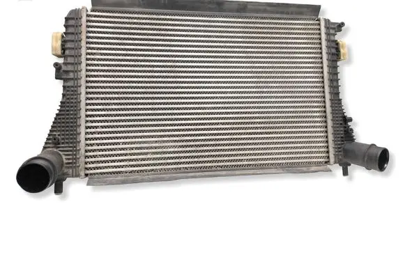Volkswagen PASSAT B7 Intercooler radiator 3C0145805AM