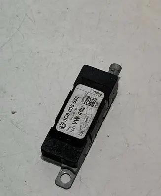 Volkswagen PASSAT B6 Antenna control unit 3C9035552 010906 12012400