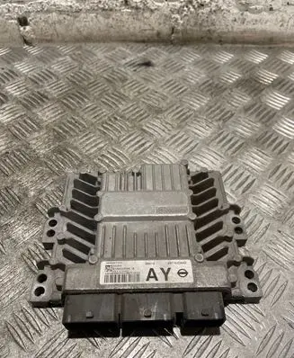 Nissan Qashqai Engine control unit/module S180033104