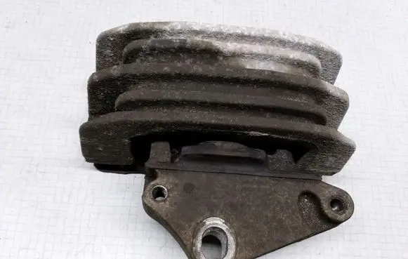 Ford Transit Engine mount bracket 3C117M124AB