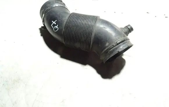Audi Q7 4L Engine coolant pipe/hose 07L129628C