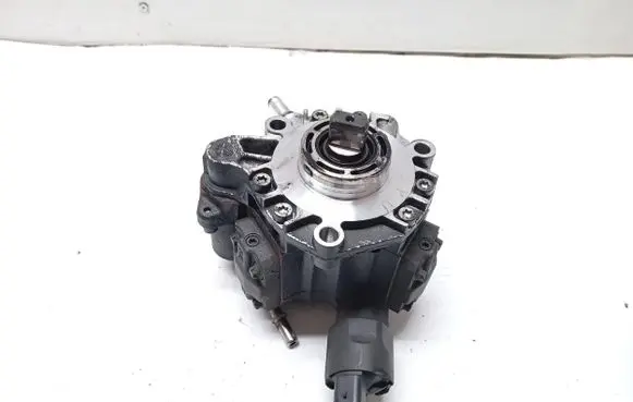Citroen C4 Grand Picasso Fuel injection high pressure pump 9658193980