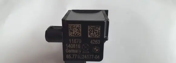 BMW X5 F15 Airbag deployment crash/impact sensor 922410704