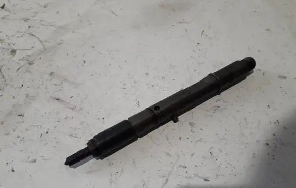 Audi A6 S6 C5 4B Fuel injector 059130201F