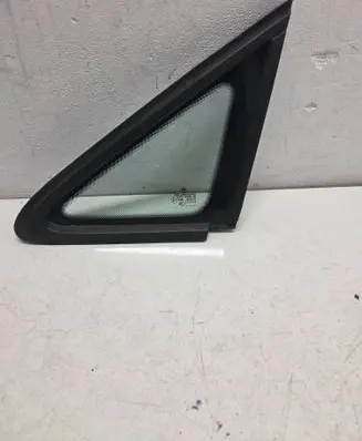 Volkswagen Caddy Front triangle window/glass DOT27M23100AS2 43R001057 E000184