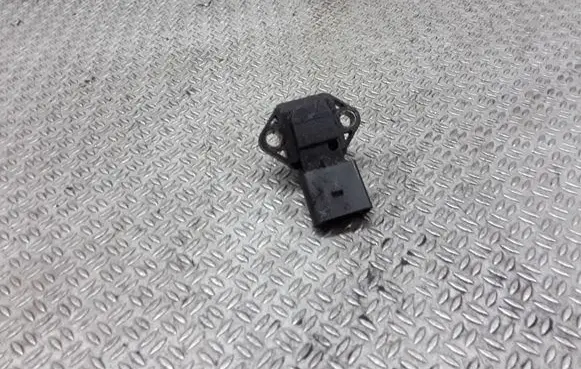 Volkswagen PASSAT B5.5 Air pressure sensor 038906051