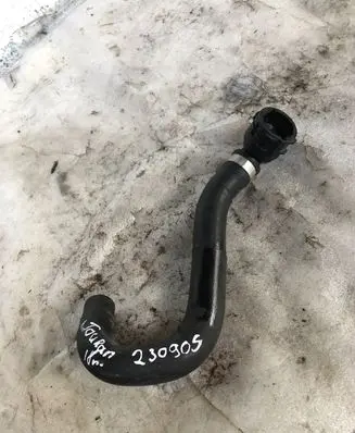Volkswagen Touran III Engine coolant pipe/hose 5q0122291p