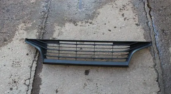 Toyota Yaris XP210 Front bumper lower grill 53112K0010