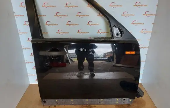 Land Rover Discovery 3 - LR3 Front door 