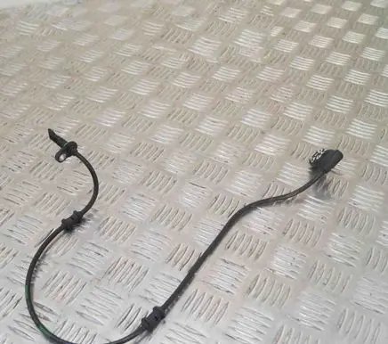Mercedes-Benz GLC X253 C253 ABS rear brake sensor A2539052400