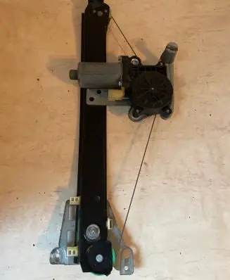 Volvo V70 Front door window regulator with motor 119971XXX