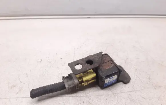 Lexus IS 200-300 Airbag deployment crash/impact sensor 8917353010 1876003750