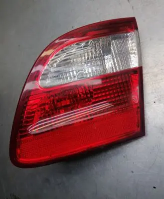 Mercedes-Benz E W211 Tailgate rear/tail lights A2118201464