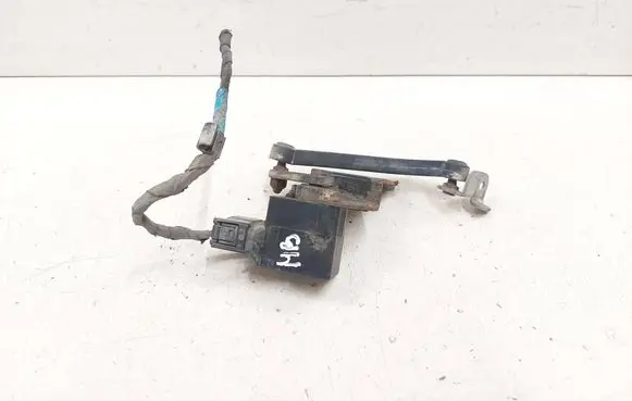 Mercedes-Benz ML W164 Air suspension front height level sensor A0105427717 91104