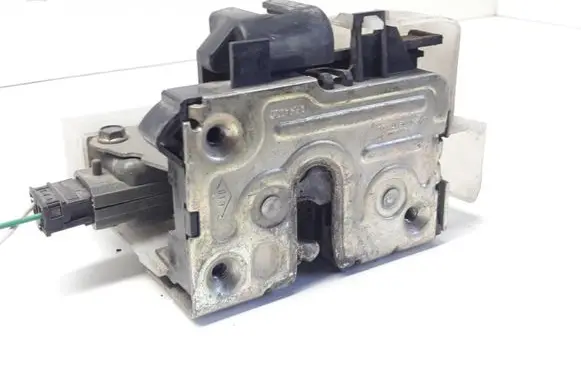 Renault Megane I Front door lock