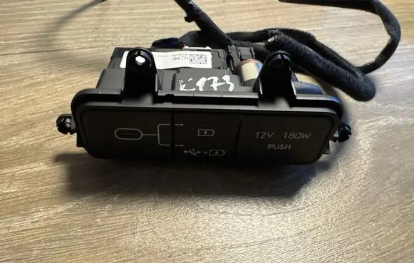Hyundai Ioniq 5 USB socket connector 961A0GI000