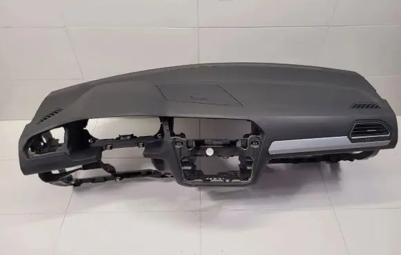 Volkswagen Tiguan Dashboard 5NB.858.296