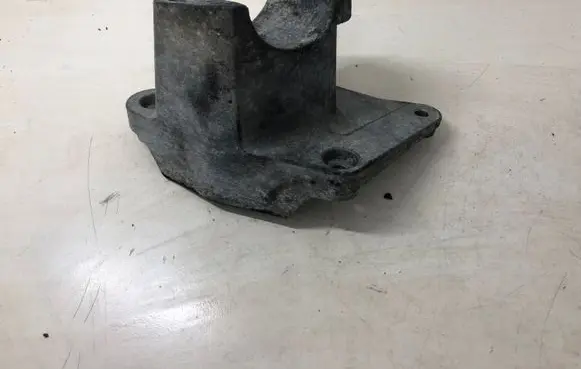 Volkswagen Sharan Engine mounting bracket 7M3145961F