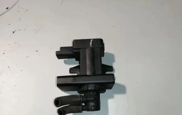 Citroen C5 Turbo solenoid valve 9660693180