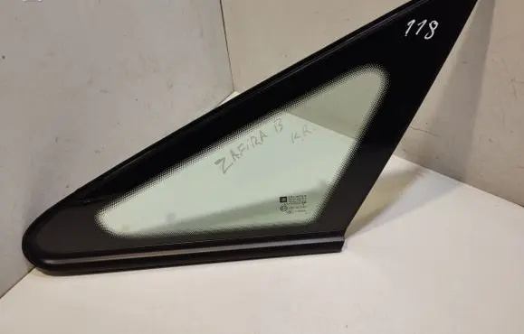 Opel Zafira B Front triangle window/glass 13123920 43R007951