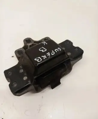 Skoda Superb B6 (3T) Engine mount bracket 1K0199555