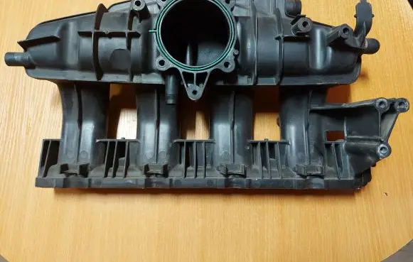 Audi A6 S6 C6 4F Intake manifold 06D133192B