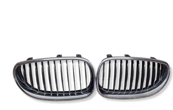 BMW 5 E60 E61 Front grill 7027062 51137027062