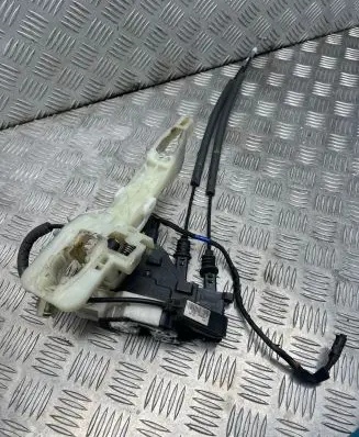 Hyundai Santa Fe Front door lock 813202W030DA4
