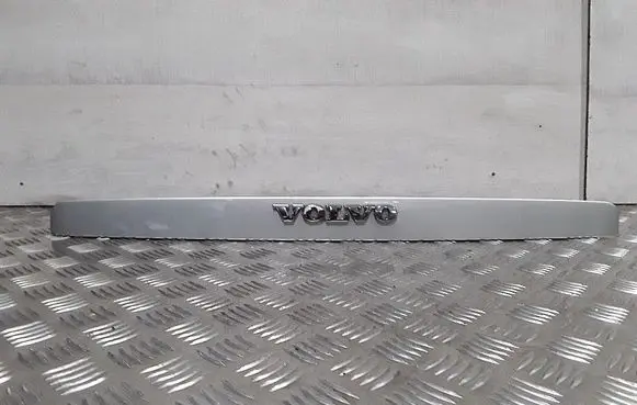 Volvo V50 Tailgate trim 08663727