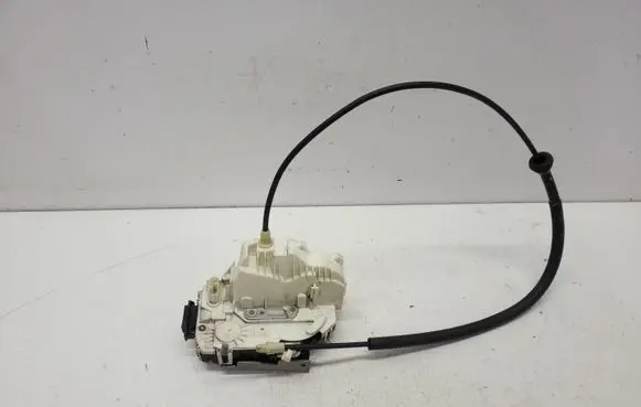Chrysler Town & Country V Front door lock P04589694AD 04589694AD